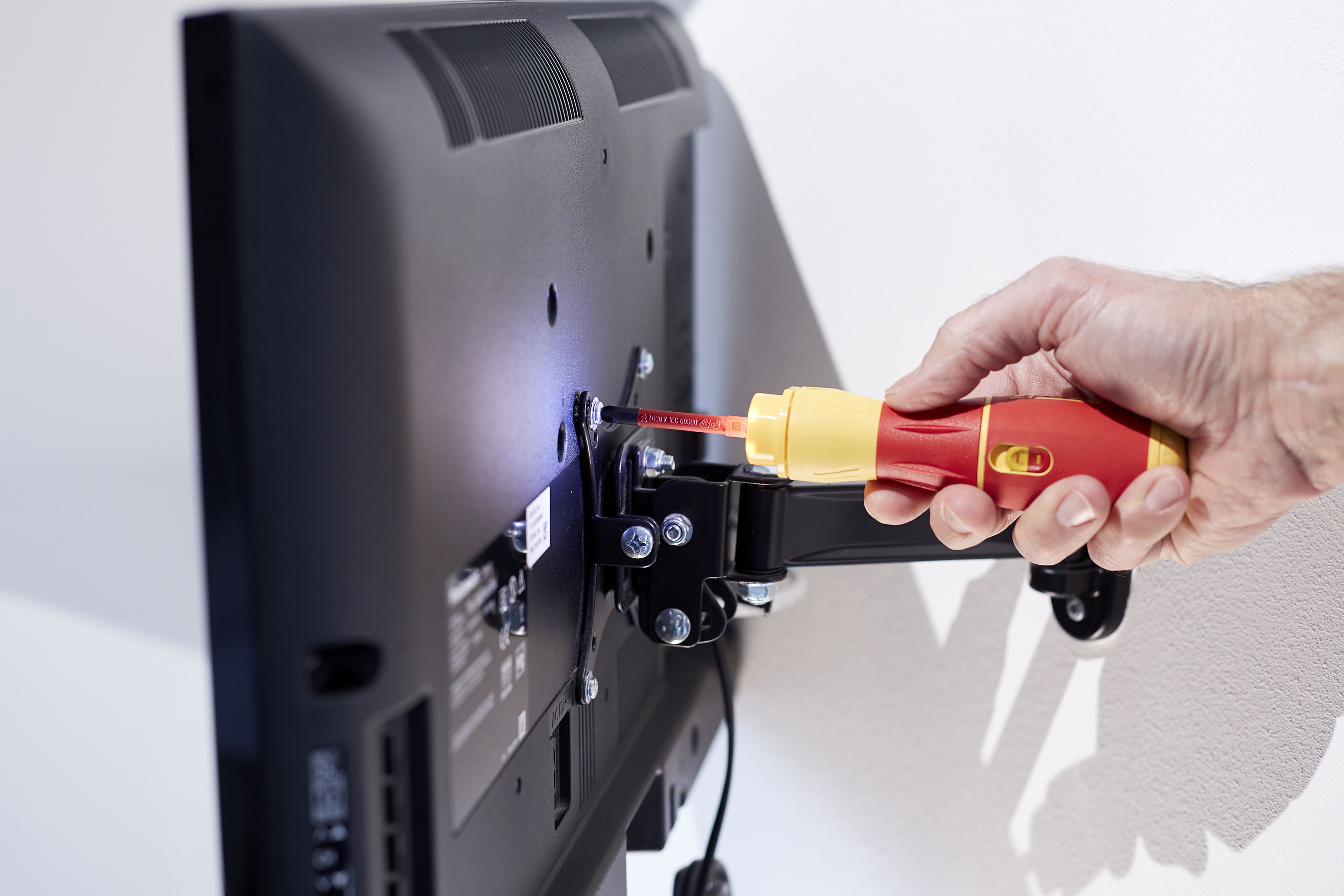 Wiha E-skruvmejsel speedE® II electric 7 delar, med slimBits, batterier och USB-laddare i L-boxx Mini (44318)