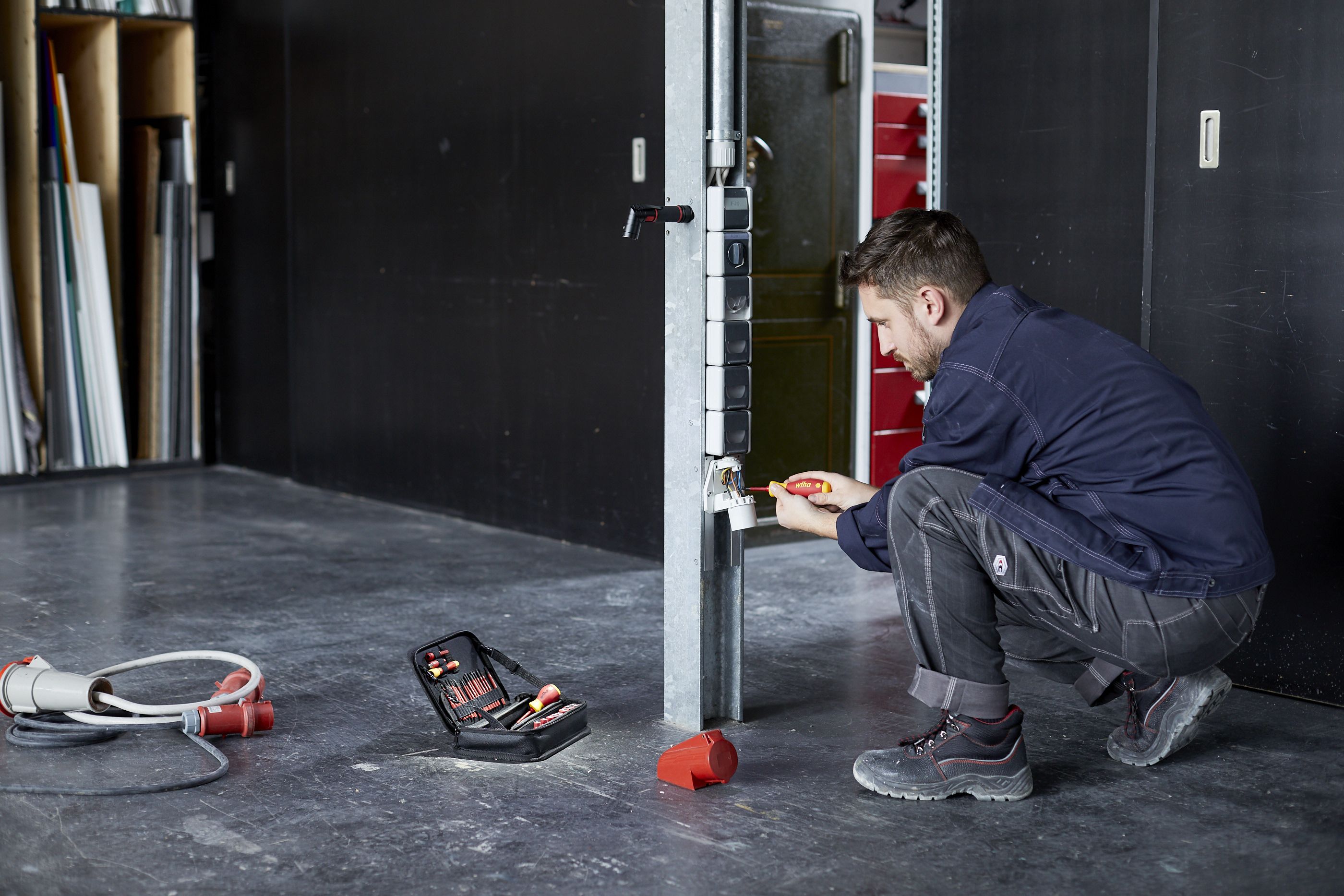 Wiha Verktygssats slimVario® electric blandad 32 delar inkl. funktionsväska (43465)