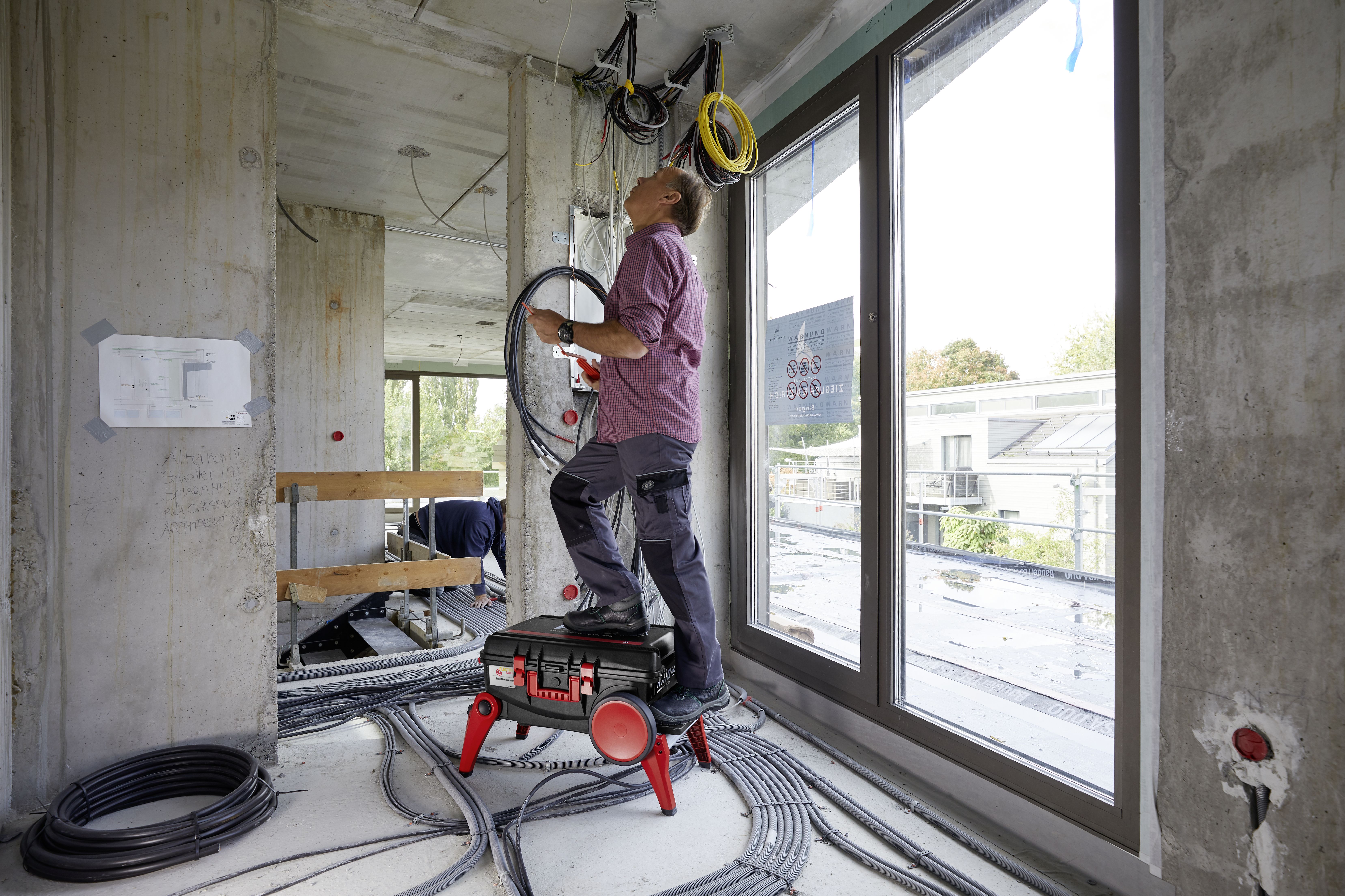 Wiha Verktygsväsksats XXL III electric blandat 104 delar inkl. verktygsväska (44128)