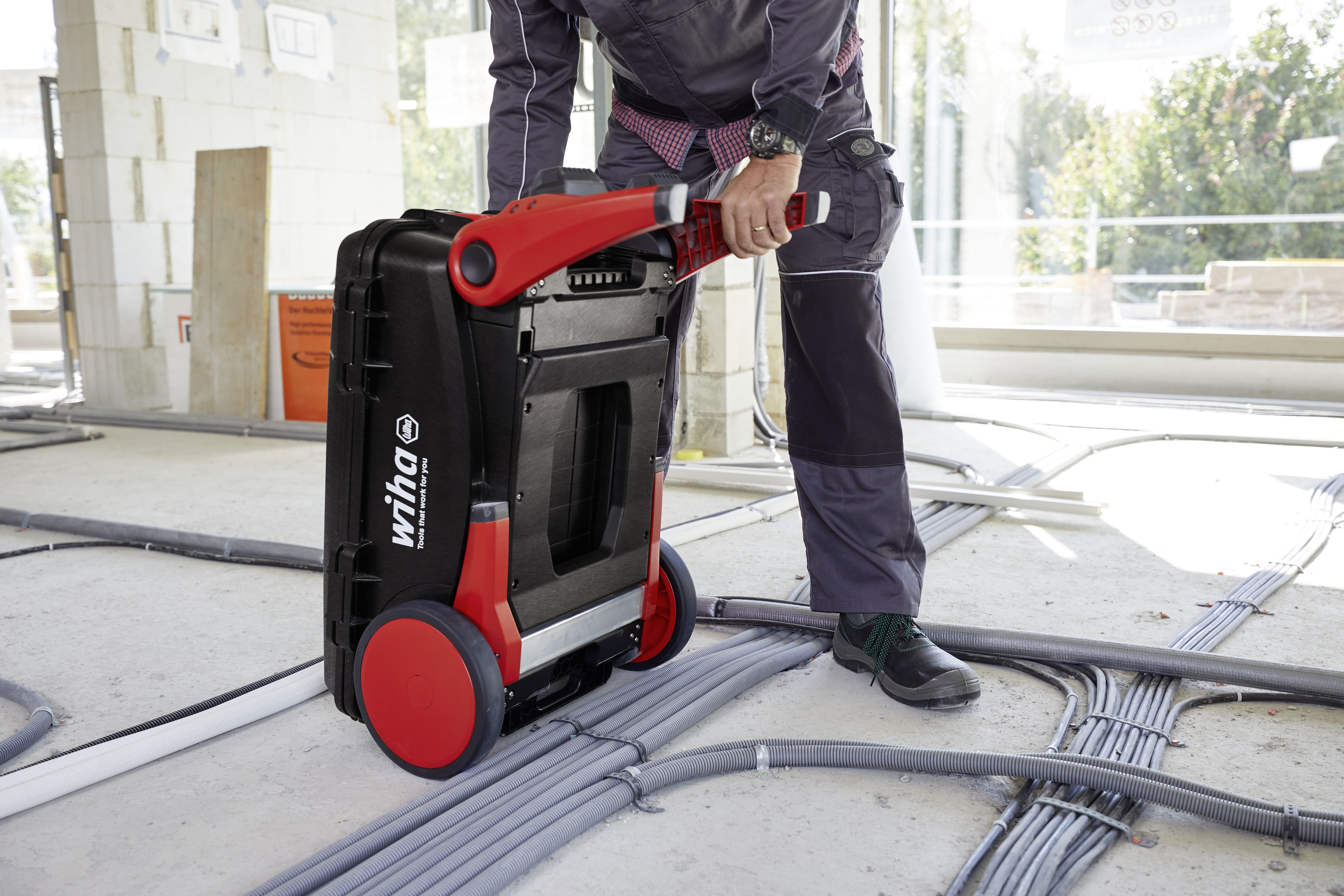 Wiha Verktygsväsksats XXL III electric blandat 104 delar inkl. verktygsväska (44128)