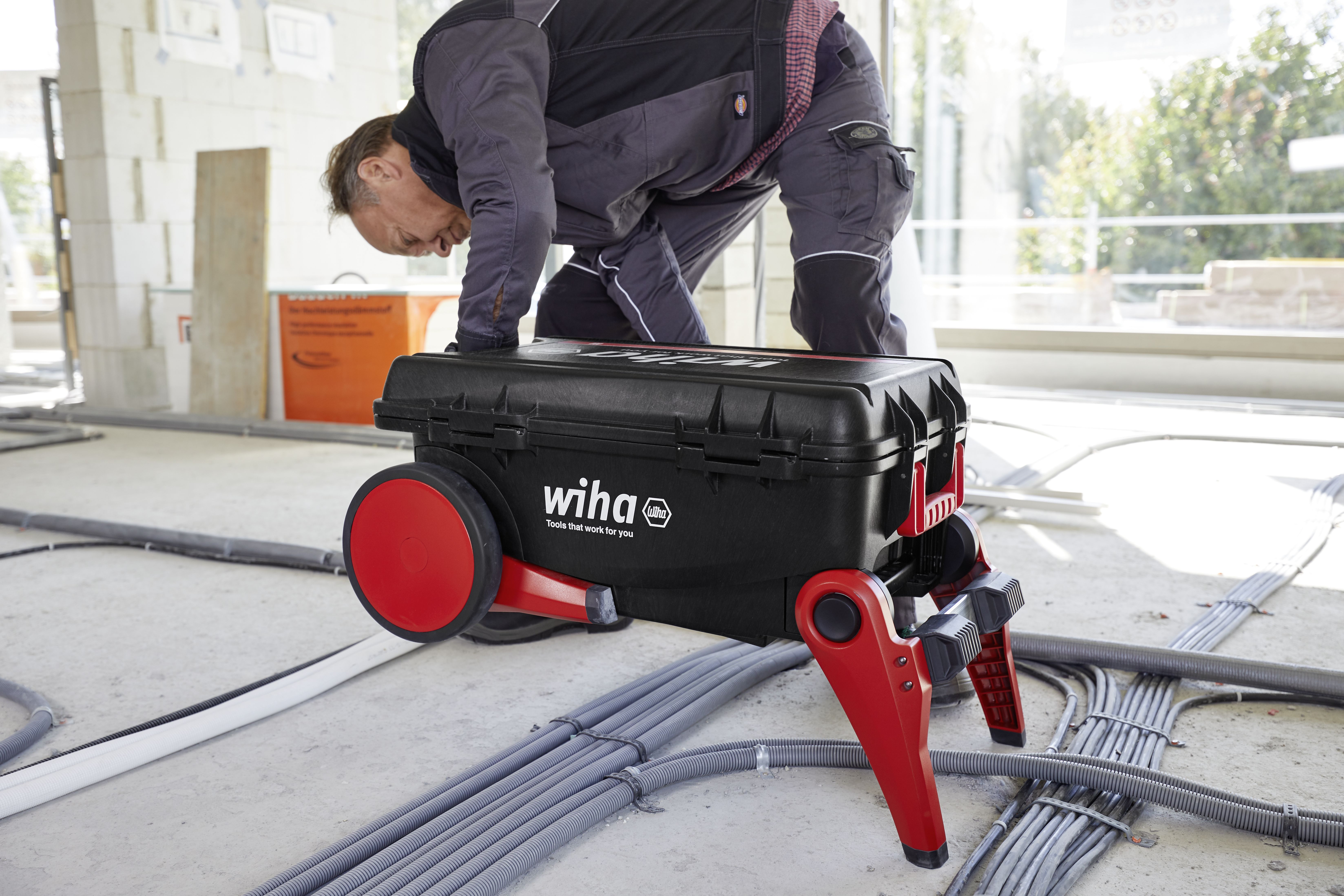 Wiha Verktygsväsksats XXL III electric blandat 104 delar inkl. verktygsväska (44128)