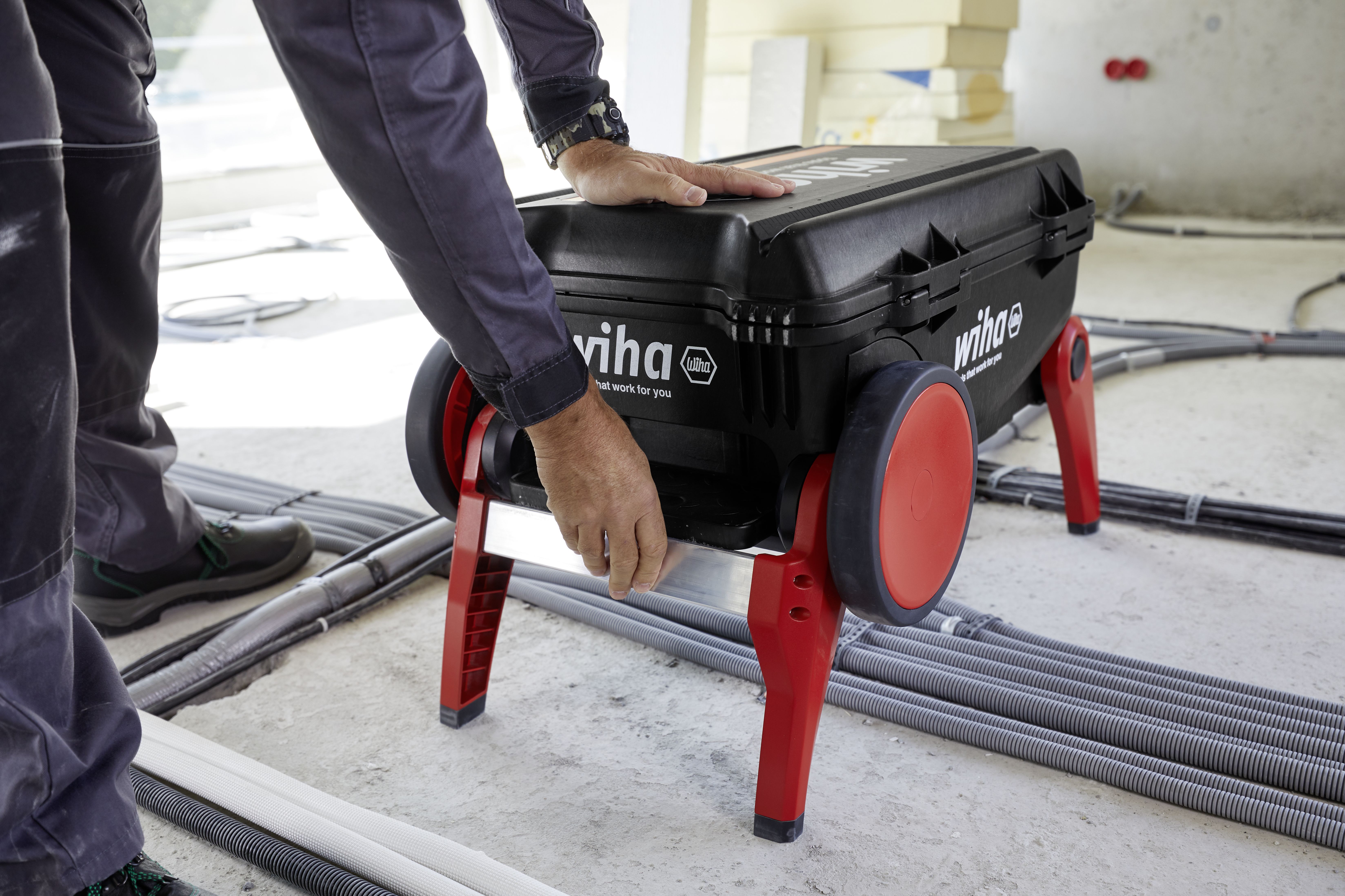 Wiha Verktygsväsksats XXL III electric blandat 104 delar inkl. verktygsväska (44128)