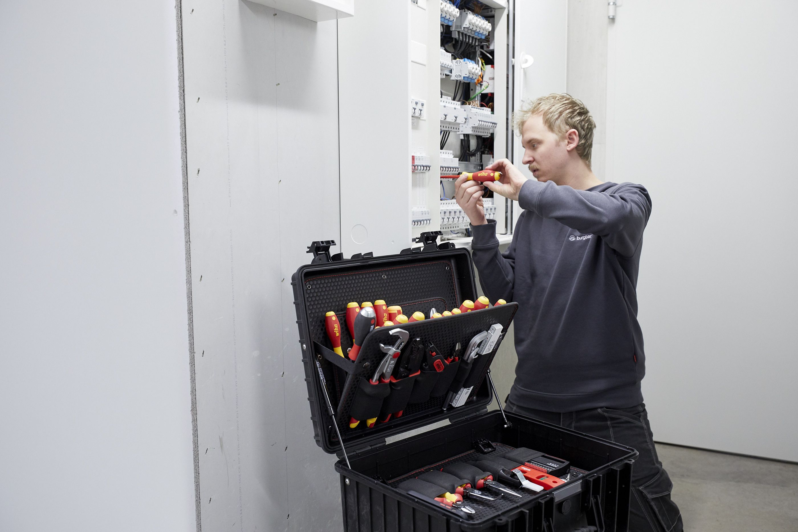 Wiha Verktygsväska XL elektrisk 81 delar (40523)