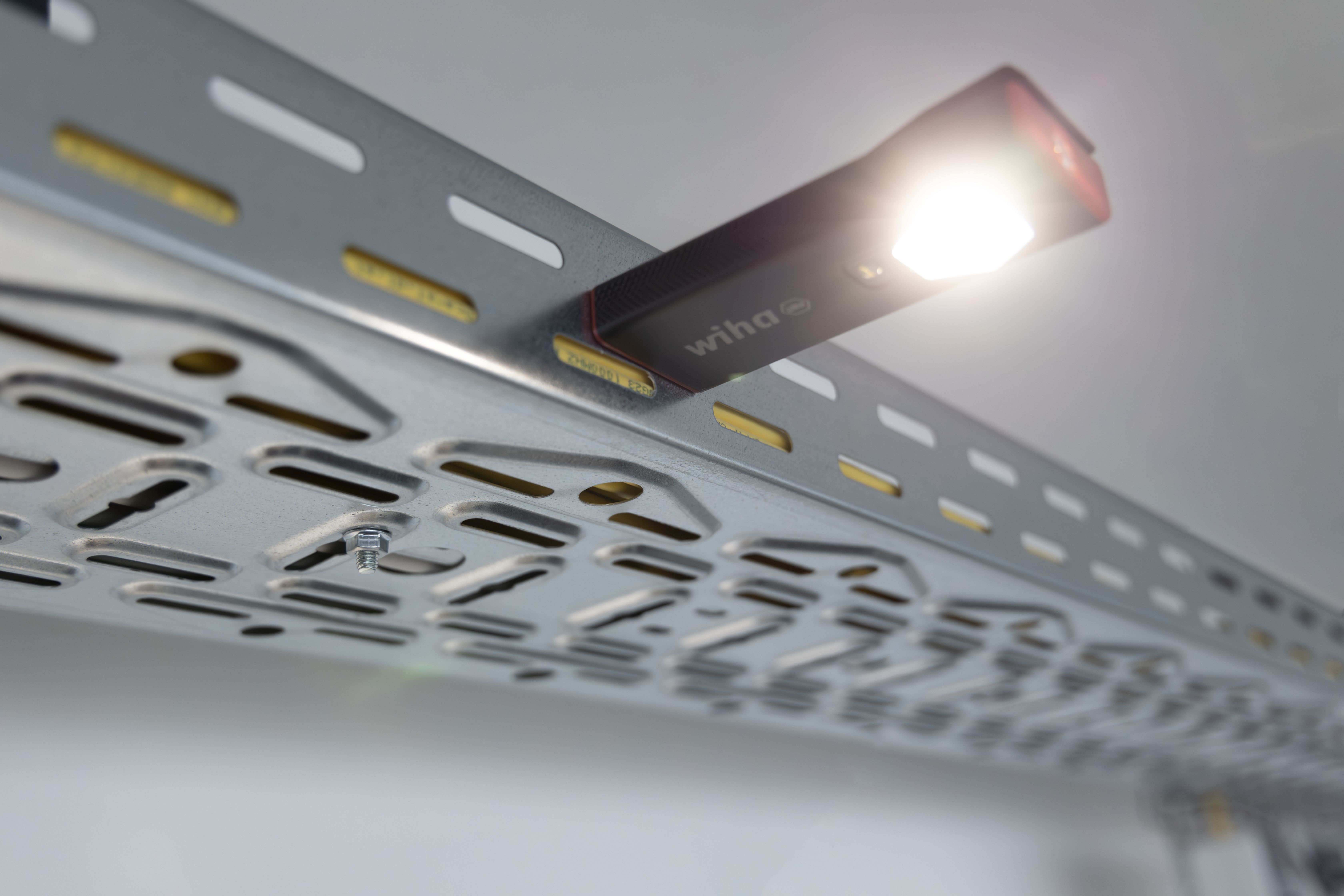 Wiha Handlampa 1 200 lm med On-/Off-sensor (45699)