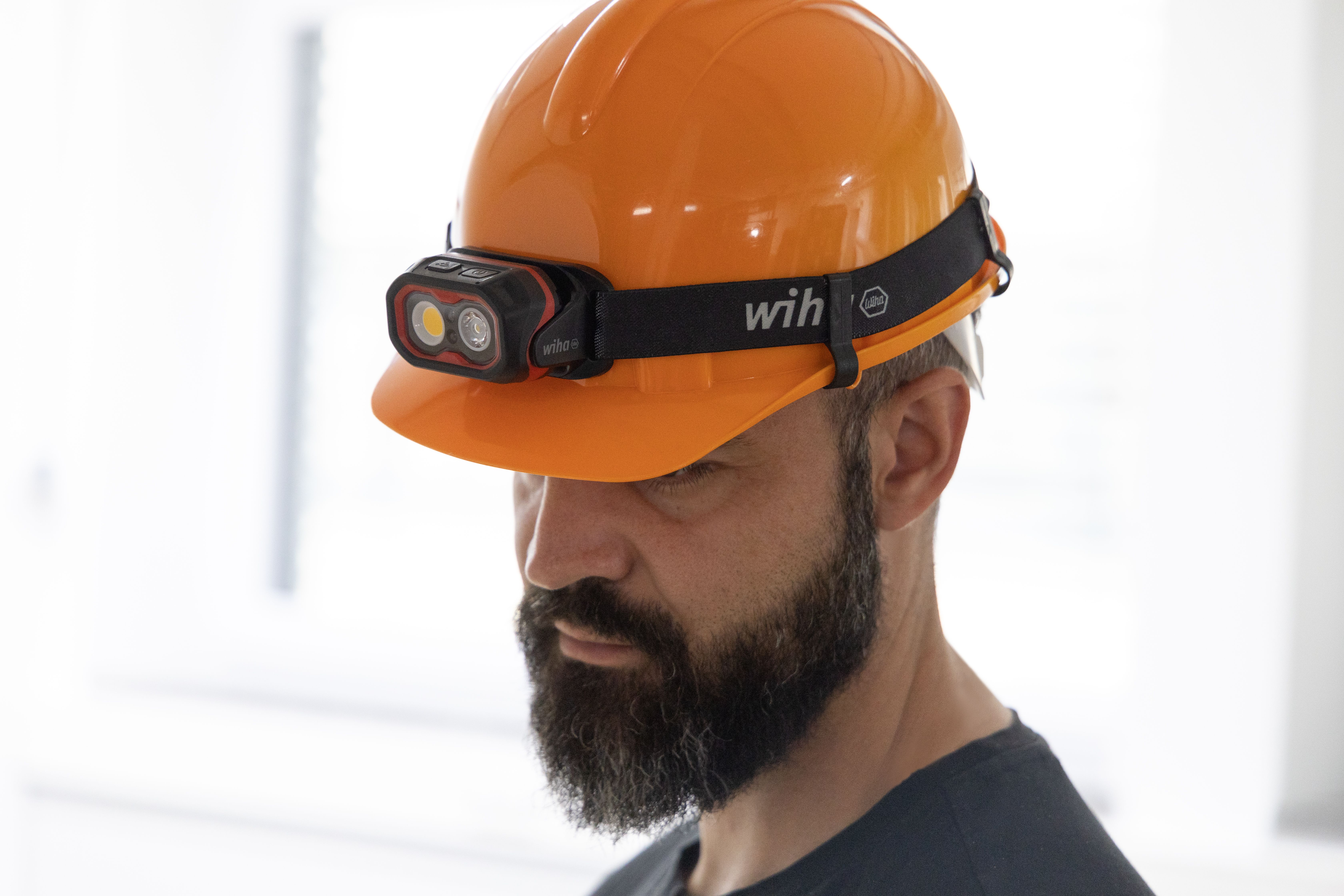 Wiha Pannlampa 500 lm med rörelsesensor (45700)