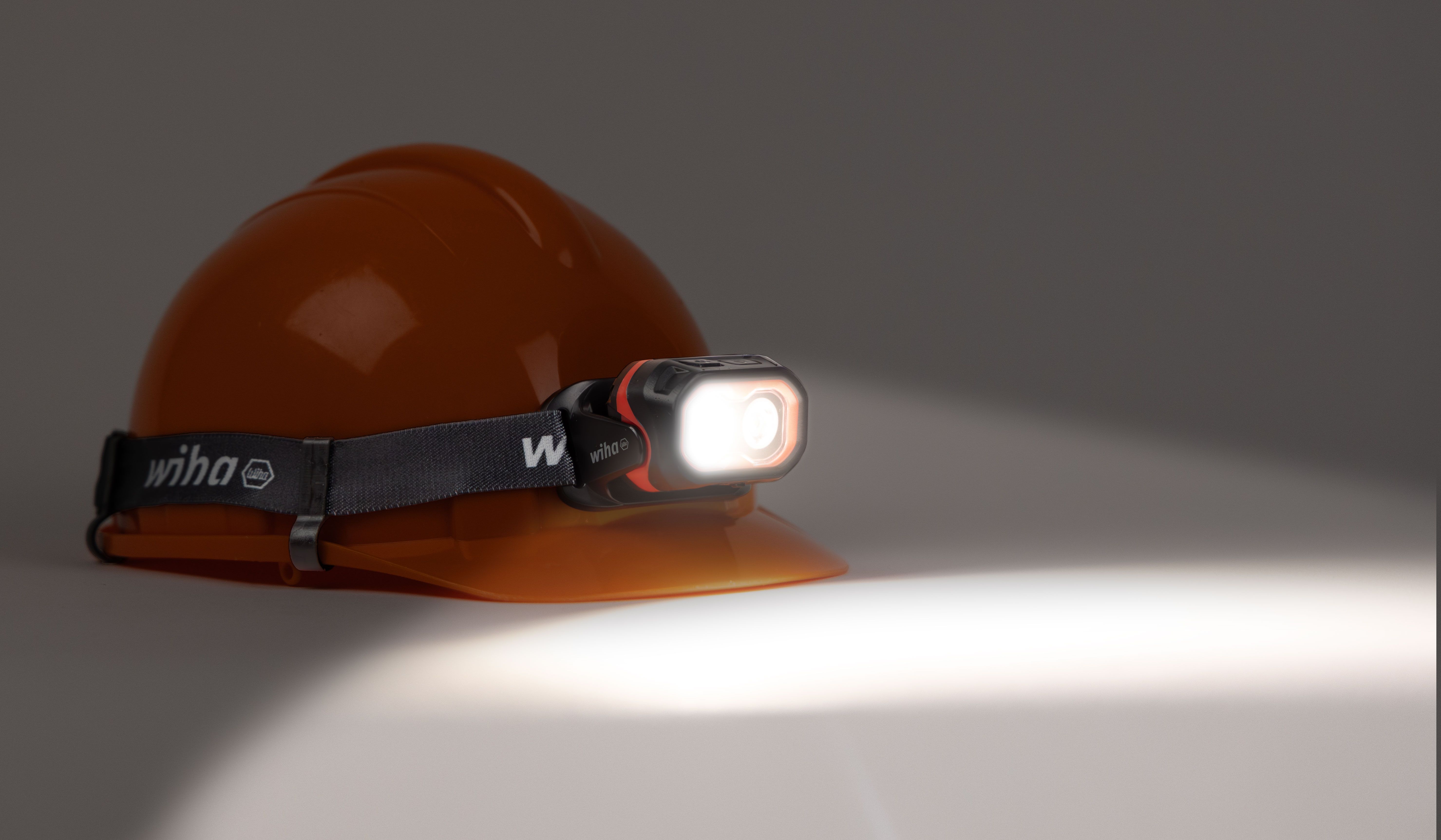 Wiha Pannlampa 500 lm med rörelsesensor (45700)