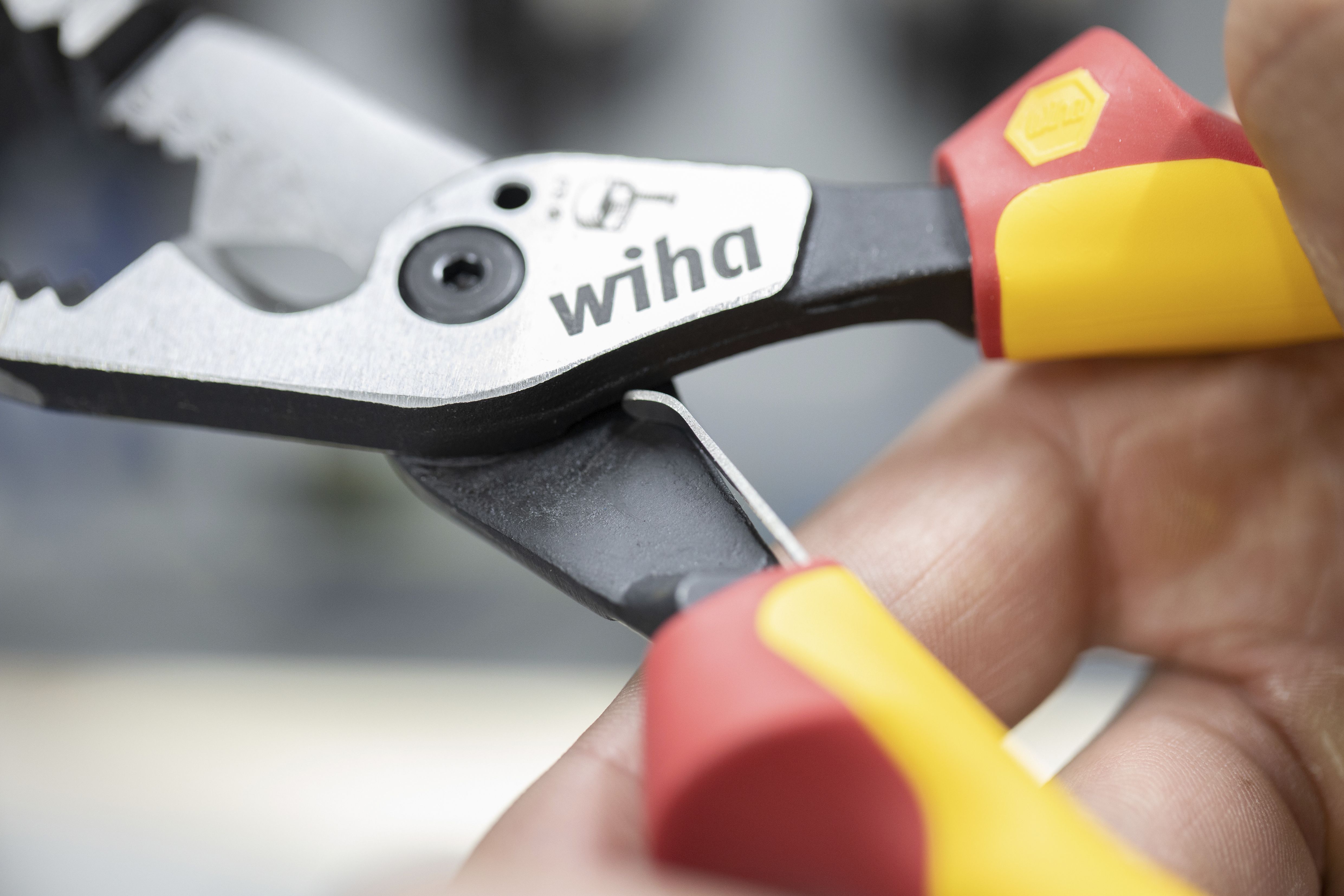 Wiha Multifunktionstång 8i1 Industrial electric med till-och frånkopplingsbar öppningsfjäder (45705)