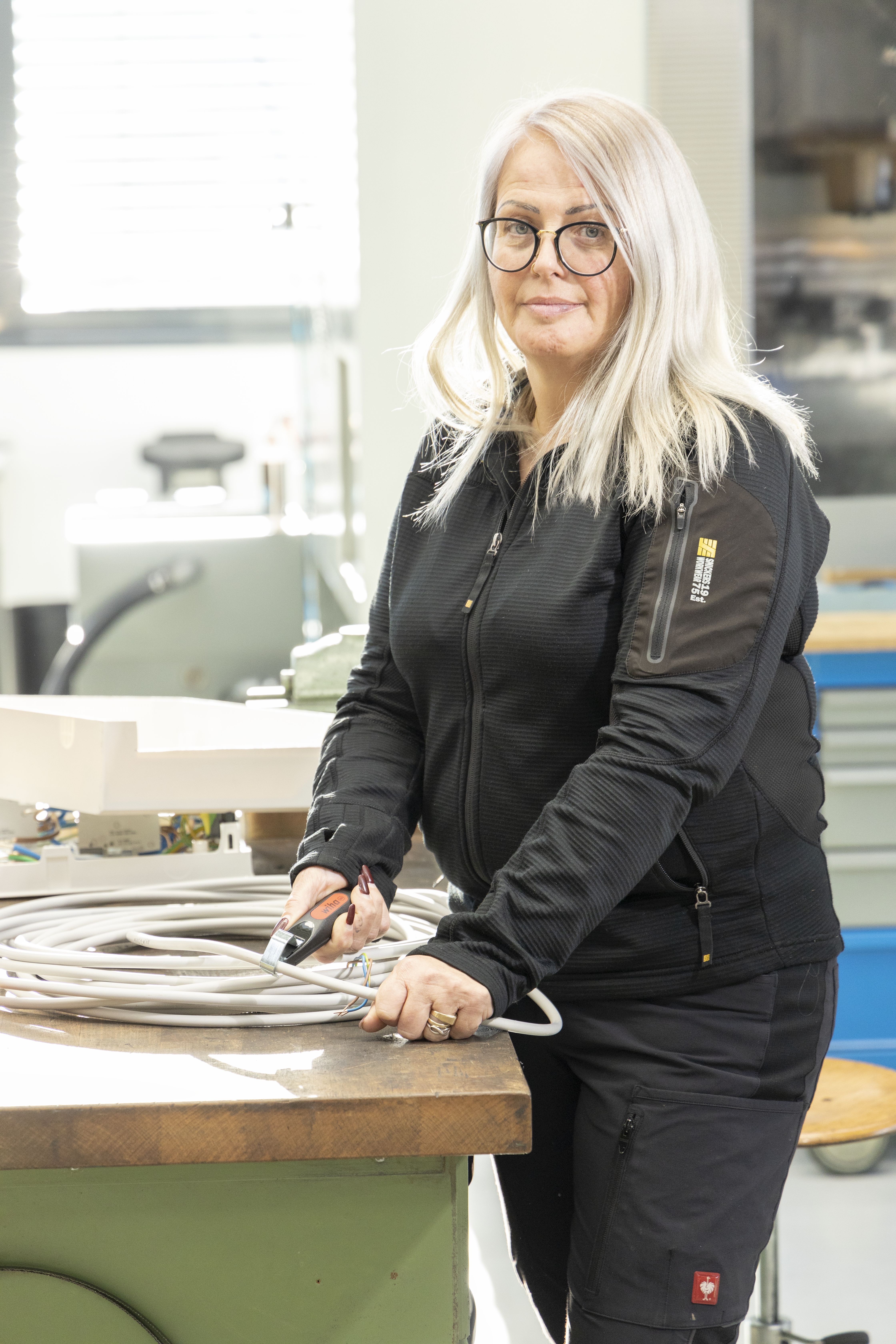 Wiha Avskalningsverktyg med roterande klinga för rundkabel 130 mm (44240)
